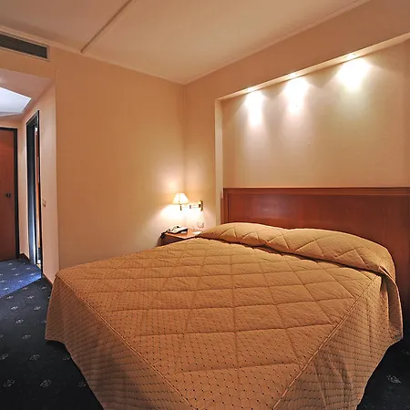 ホテル Park Hotel Cavalieri アルトパーショ