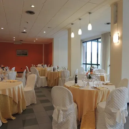 Hotell Park Hotel Cavalieri 4*